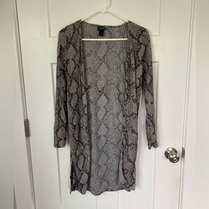 NWOT Daytrip Long Sleeve Snake Print Cardigan